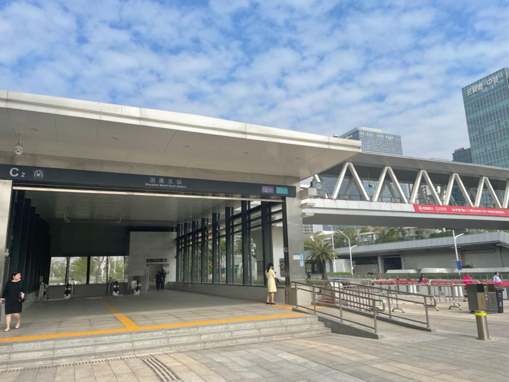 Royal Executive Apartment, Shenzhen World Exhibition & Convention Center, Nearby Shenzhen World North Metro St Ation Exterior foto